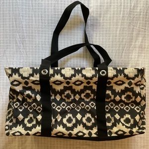 Thirty-one // large ikat utility tote